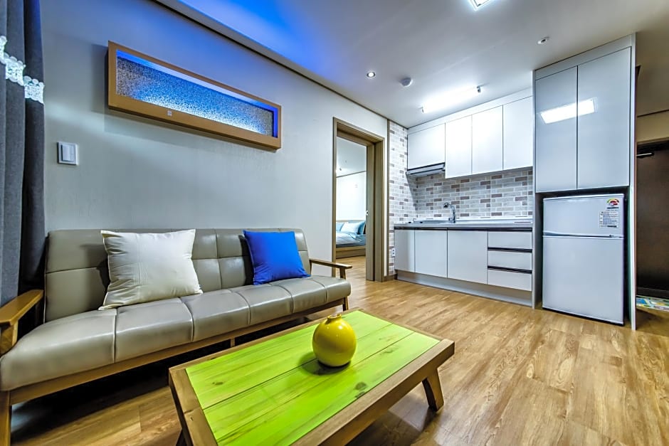 Photo 1 of 14 of Duplex Suite