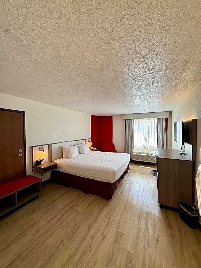 Ramada by Wyndham Glendale Heights/Lombard