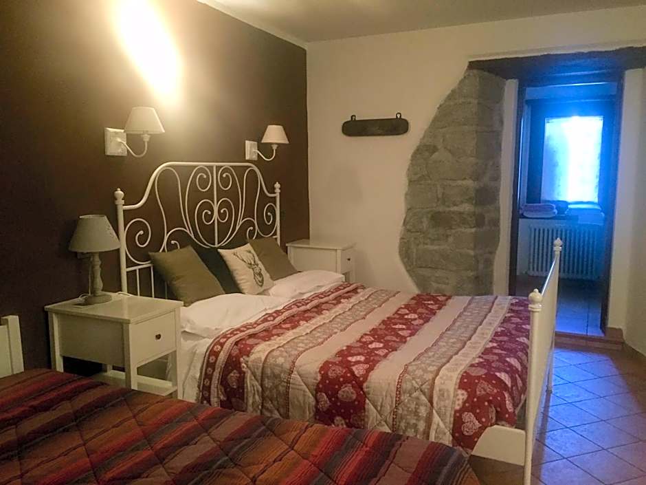 Casa Benassi ,Room&Suite , con piscina