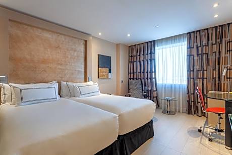 Melia Twin Room
