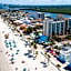 Walkabout 5 Retro Hotel on the beach with live music and a bar