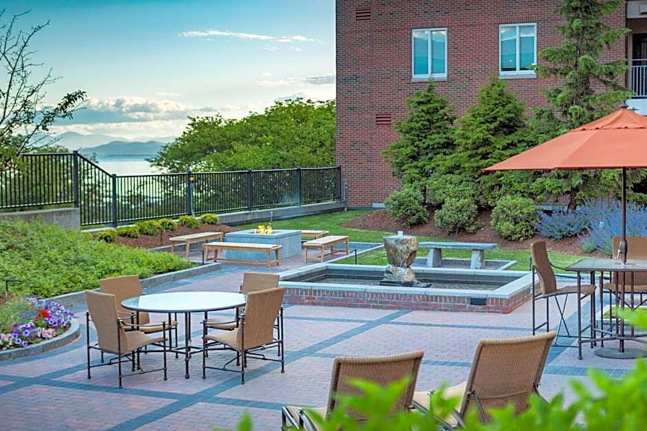 Courtyard by Marriott Burlington Harbor