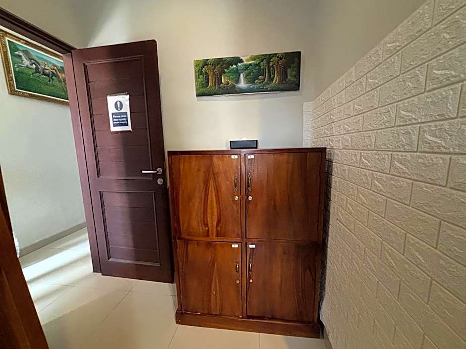 Suwardika Homestay & Dormitory