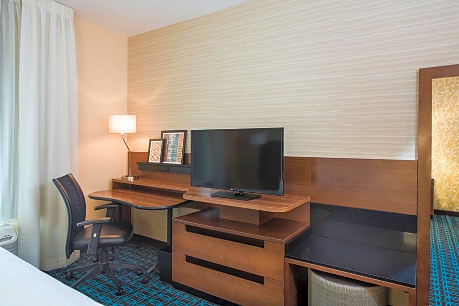 Fairfield Inn & Suites by Marriott Dayton