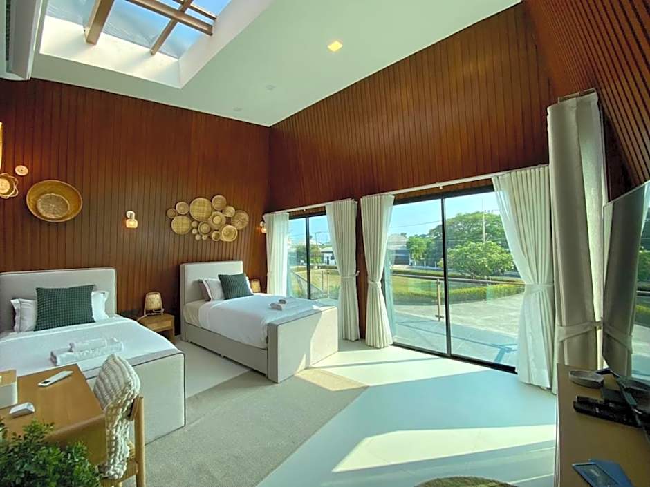 Photo 1 of 30 of Villa