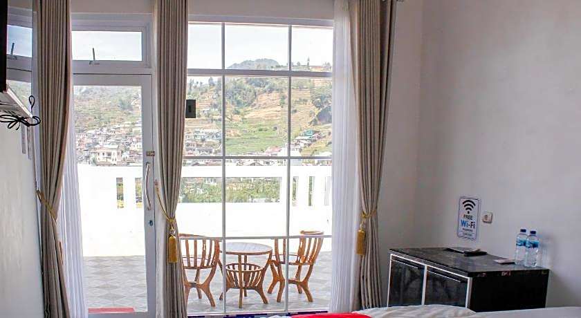 RedDoorz Syariah near Kawasan Wisata Gunung Prau Dieng