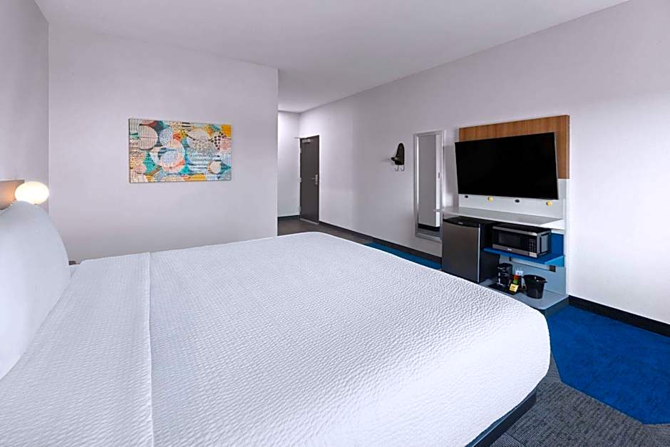 Microtel Inn & Suites by Wyndham Olive Branch