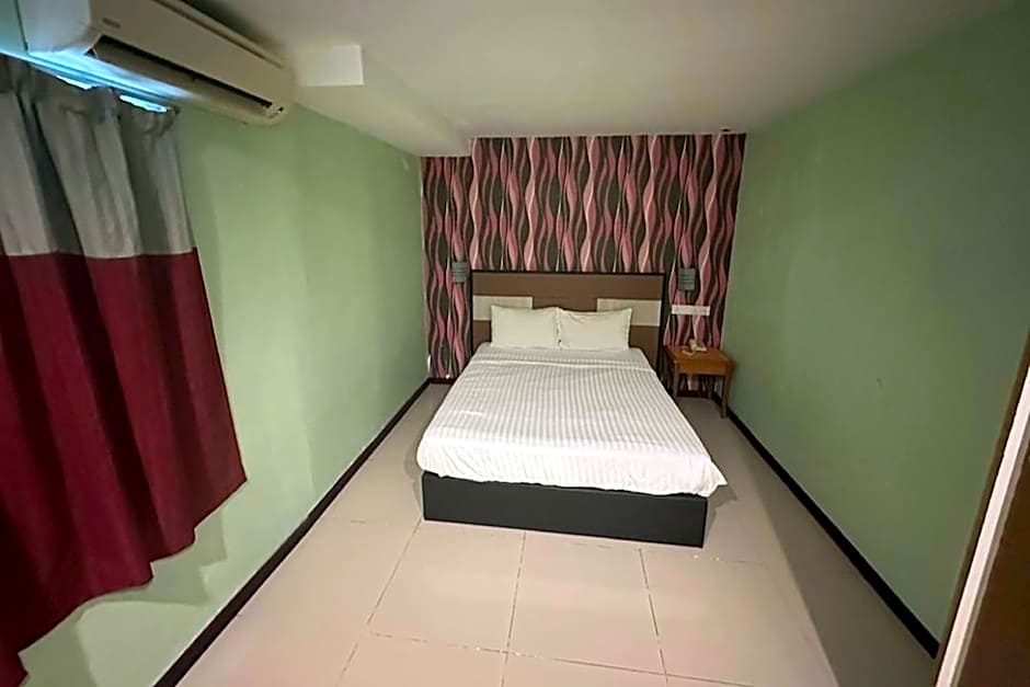 Midtown Villa Hotel