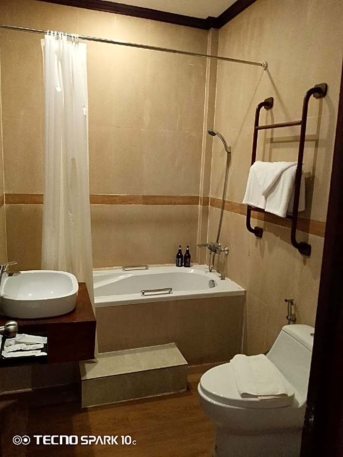 LUX Hotel