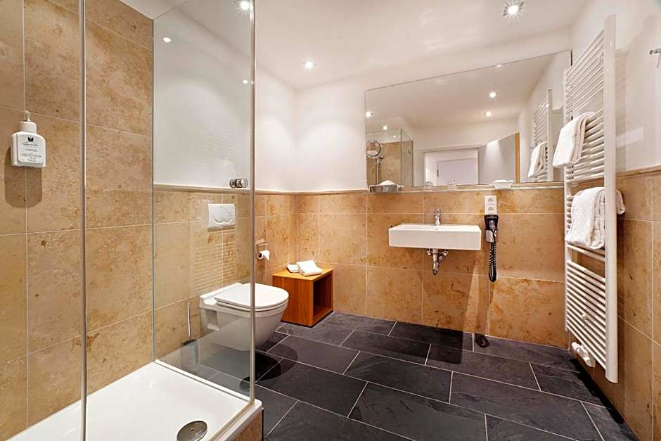 AKZENT Brauerei Hotel Hirsch