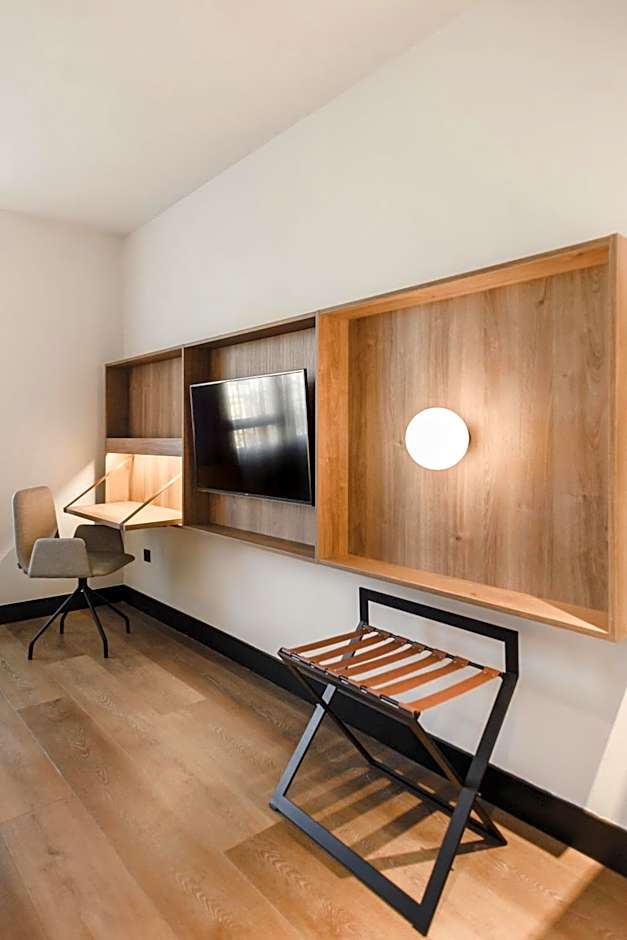 2 Beds, City View — 8 fotoğraftan 1. fotoğraf
