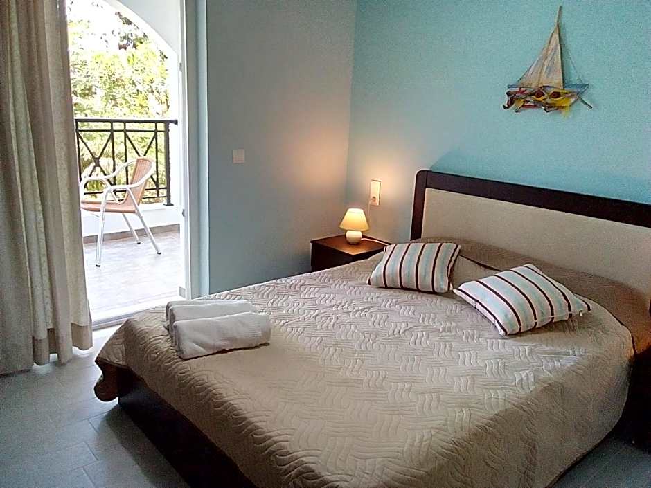 Anna Studio and Apartments