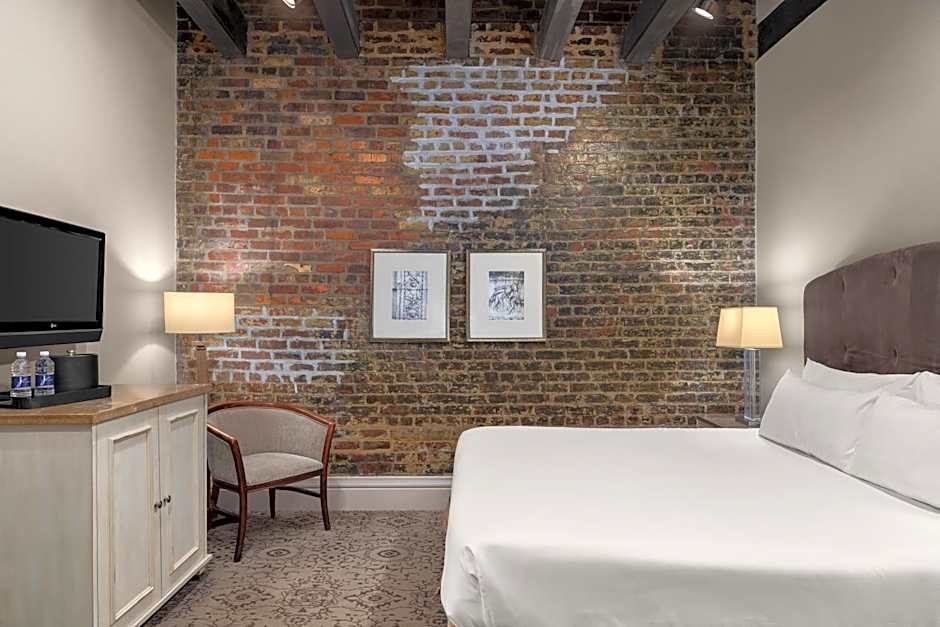 Dauphine Orleans Hotel