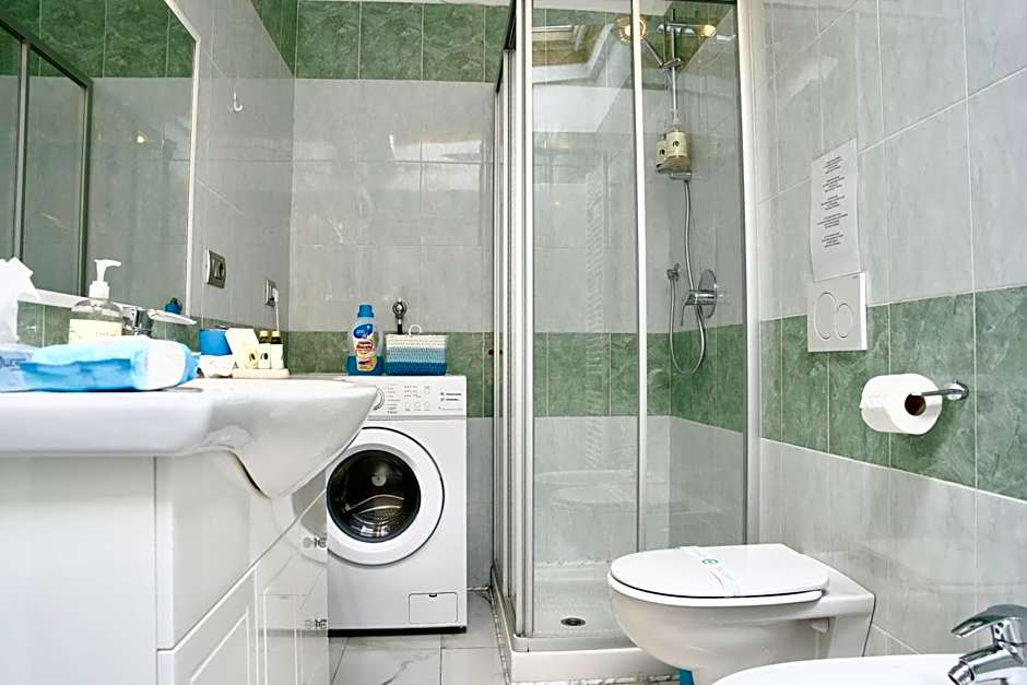 Hotel Diffuso Il Portichetto sulla collina a Vezio Perledo