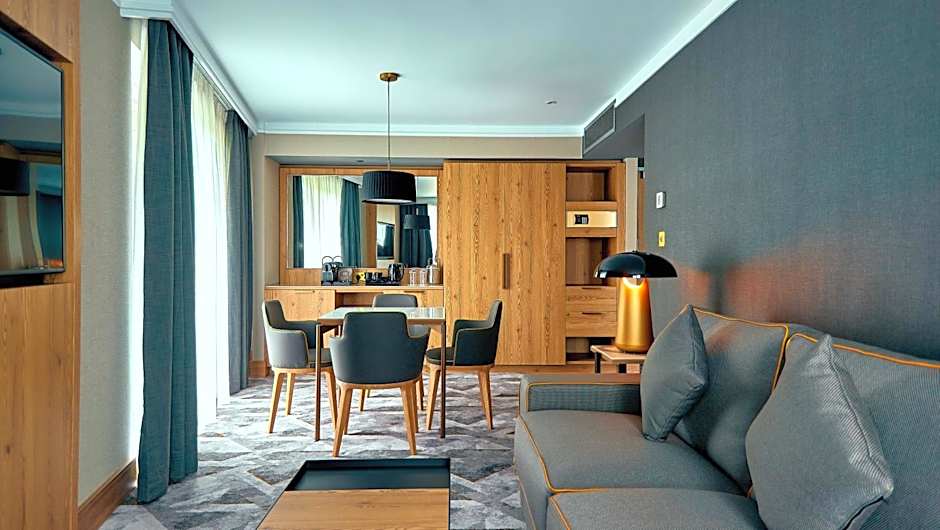 Crowne Plaza Marlow By IHG