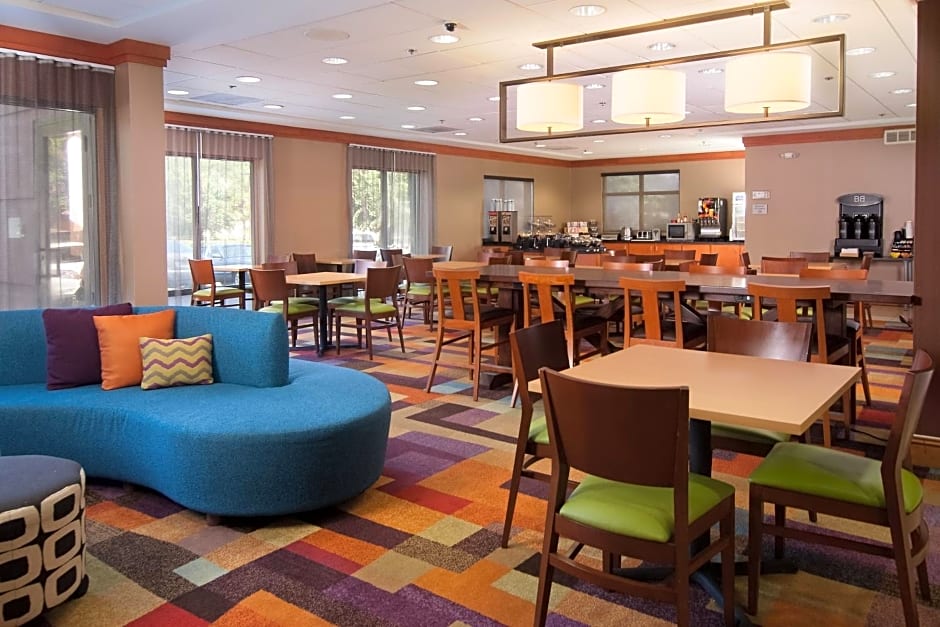 Fairfield Inn & Suites by Marriott Atlanta Airport South/Sullivan Road