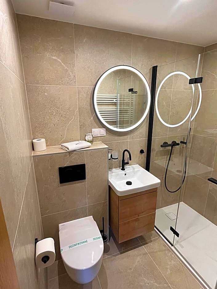 Resla Residence I, II, & Wellness