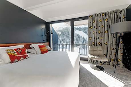 King Room with Balcony