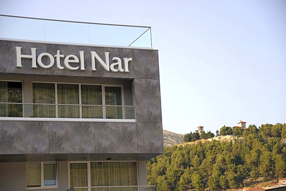 Hotel Nar