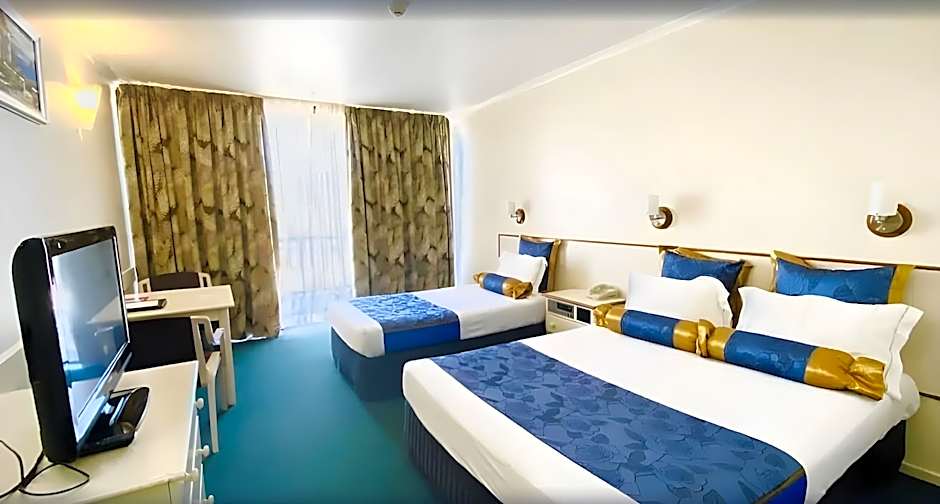 Acacia Court Hotel