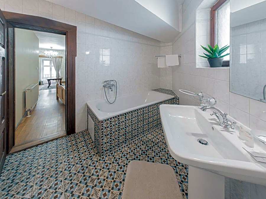 Hotel Salamander - Garni