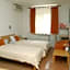 Hotel 7