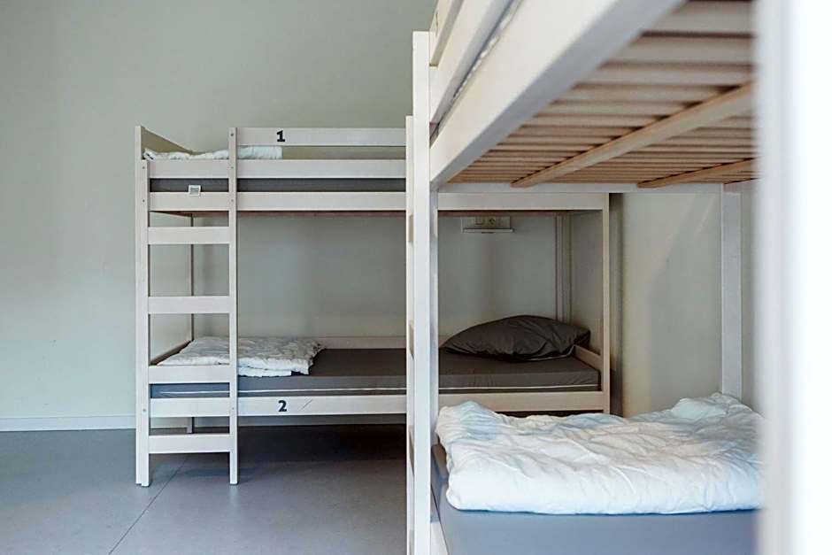 Snuffel Youth Hostel