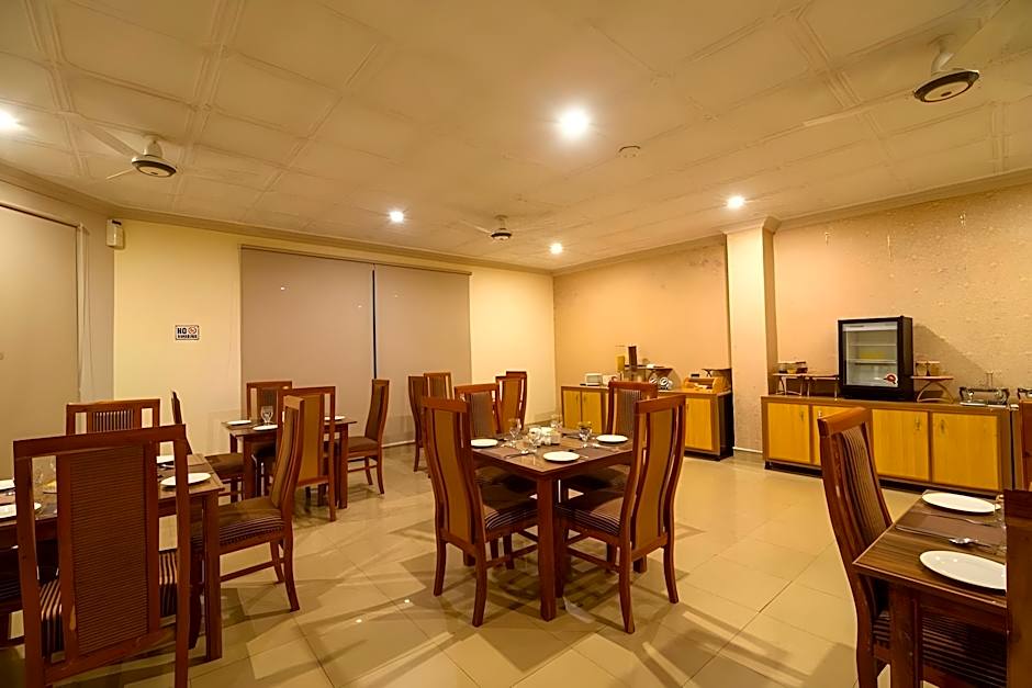 Hotel One Lalazar Multan