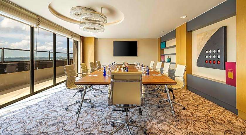 Ramada Plaza Istanbul Tekstilkent