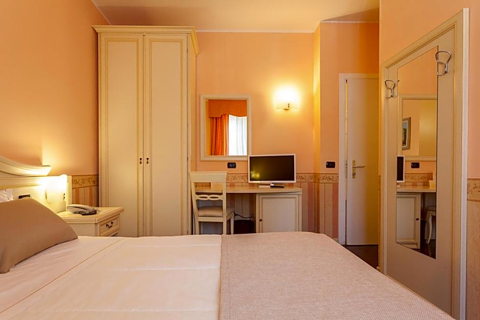 Hotel Gardenia & Villa Charme