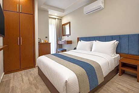 Classic Room King Bed