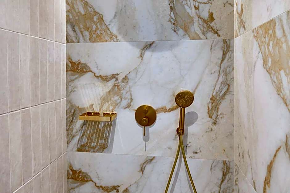 Monarco Executive Rooms