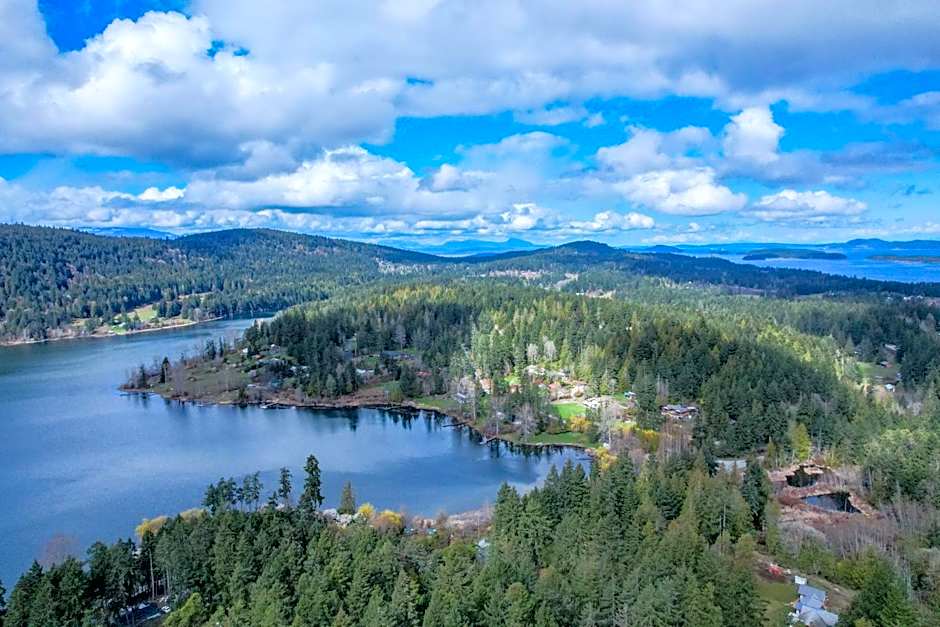 Salt Spring Carriage House B&B