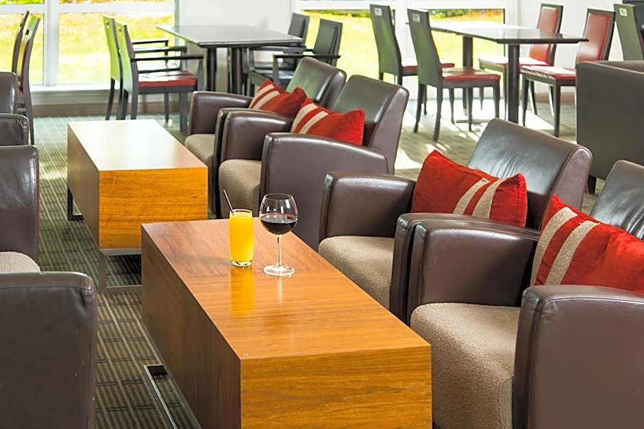 Holiday Inn Express Swindon West By IHG