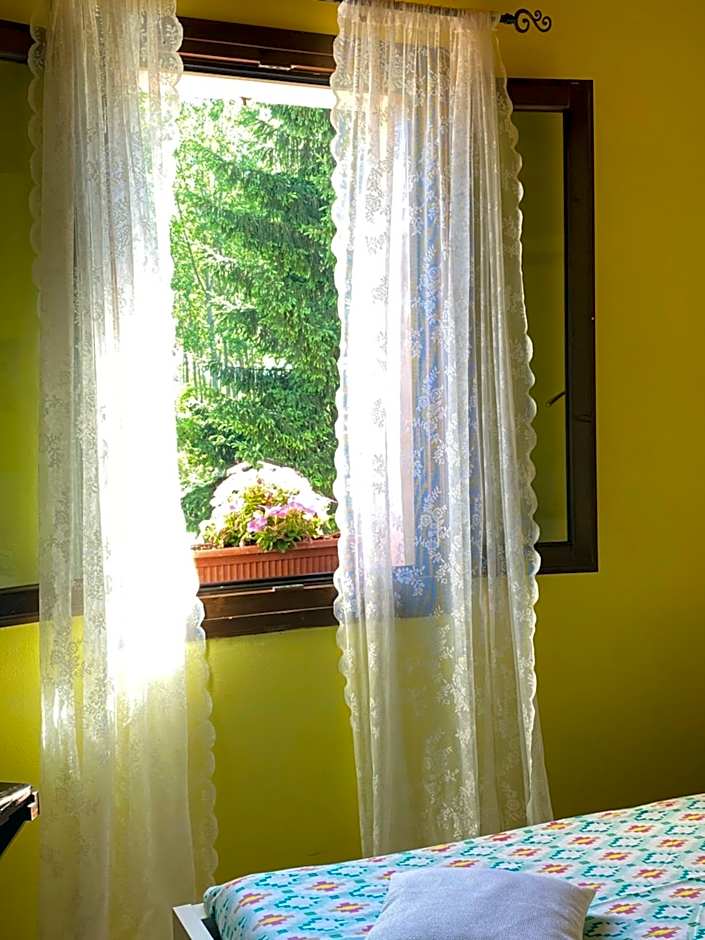 B&B Happiness in the Country