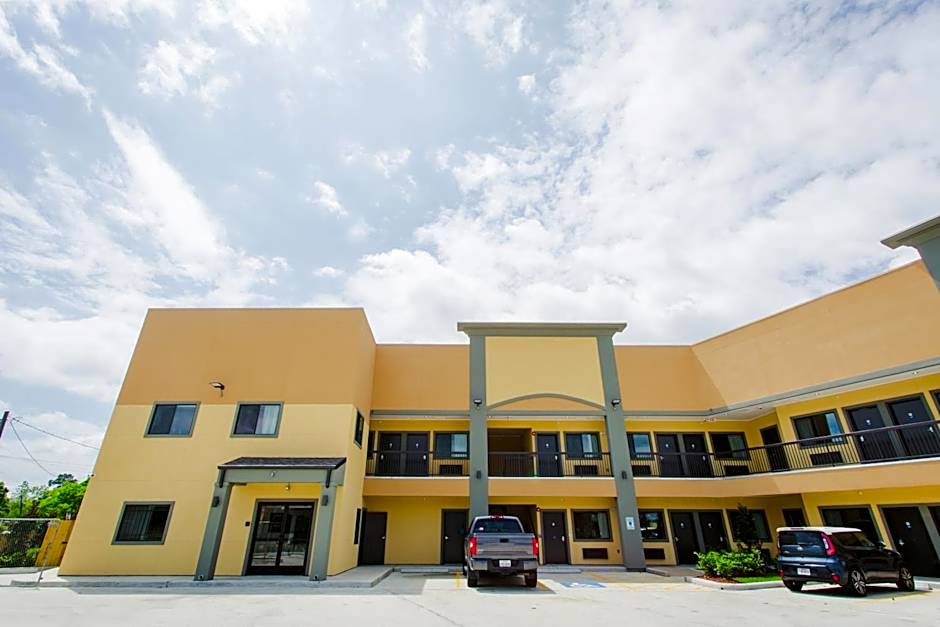 Scottish Inn & Suites