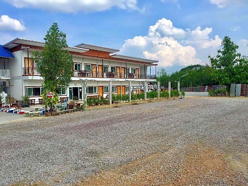 Baan Kru Toom Hotel
