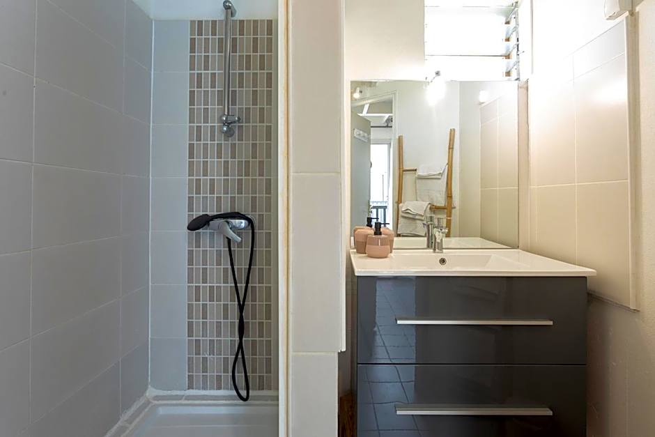 2 - LE VACOA - CHAMBRE 2 - Rdc G