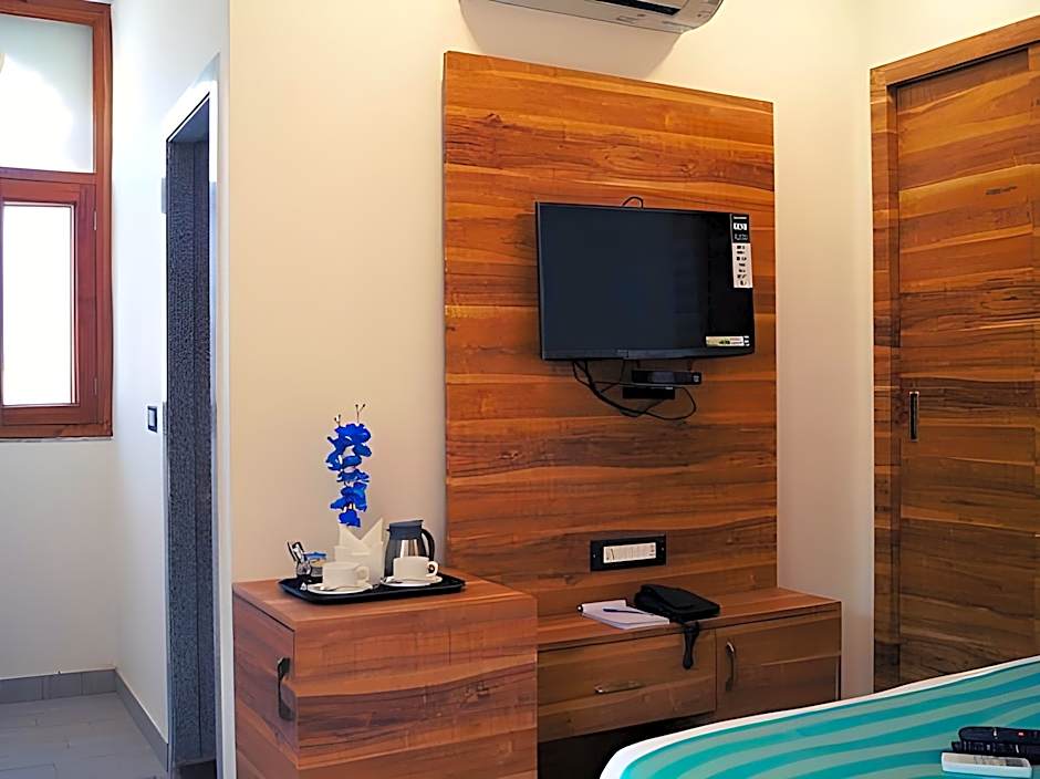 Shreeji Palace by Asapin Hotels