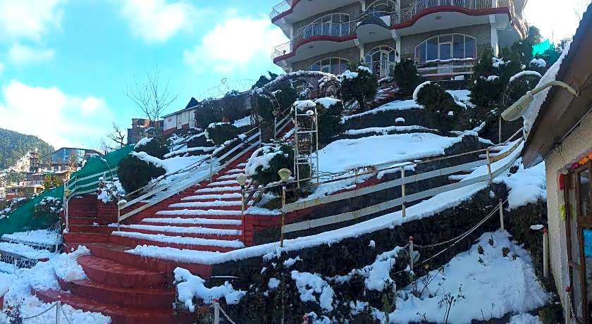 Hotel Victoriya Palace