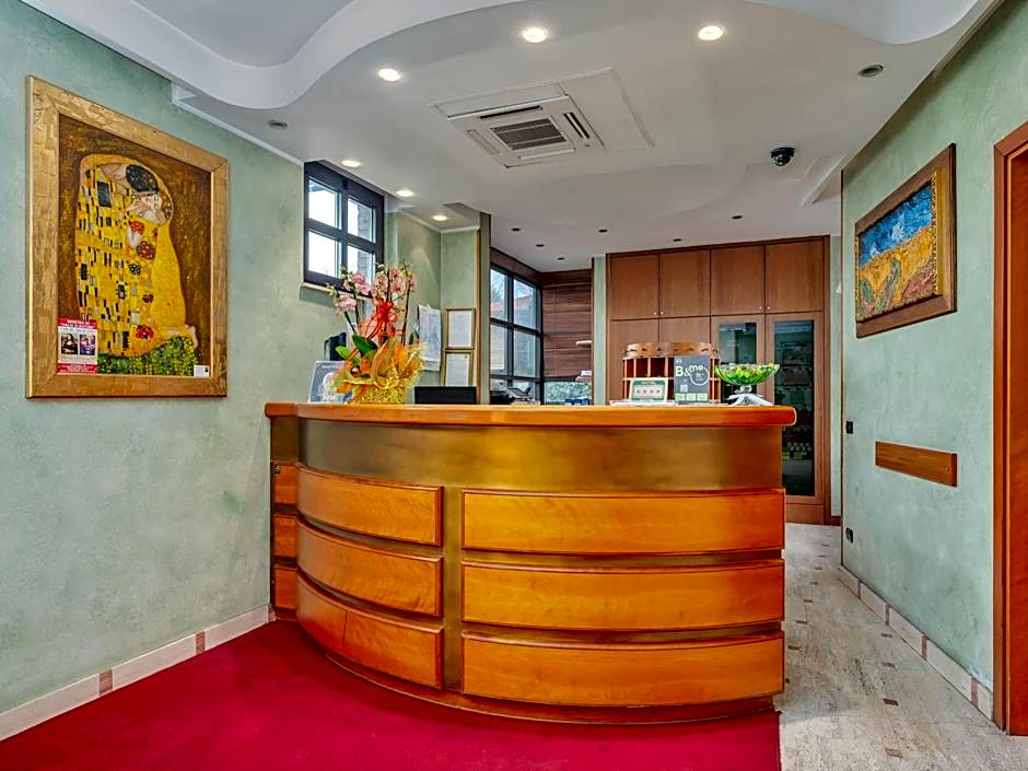 Hotel Prestige