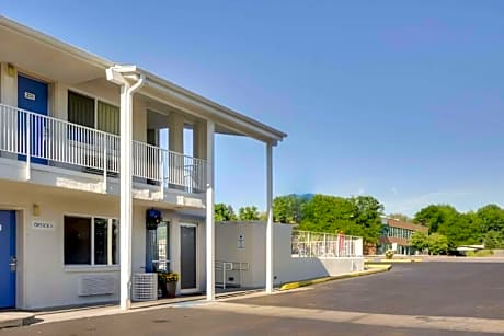 Park Inn by Radisson, Lakewood