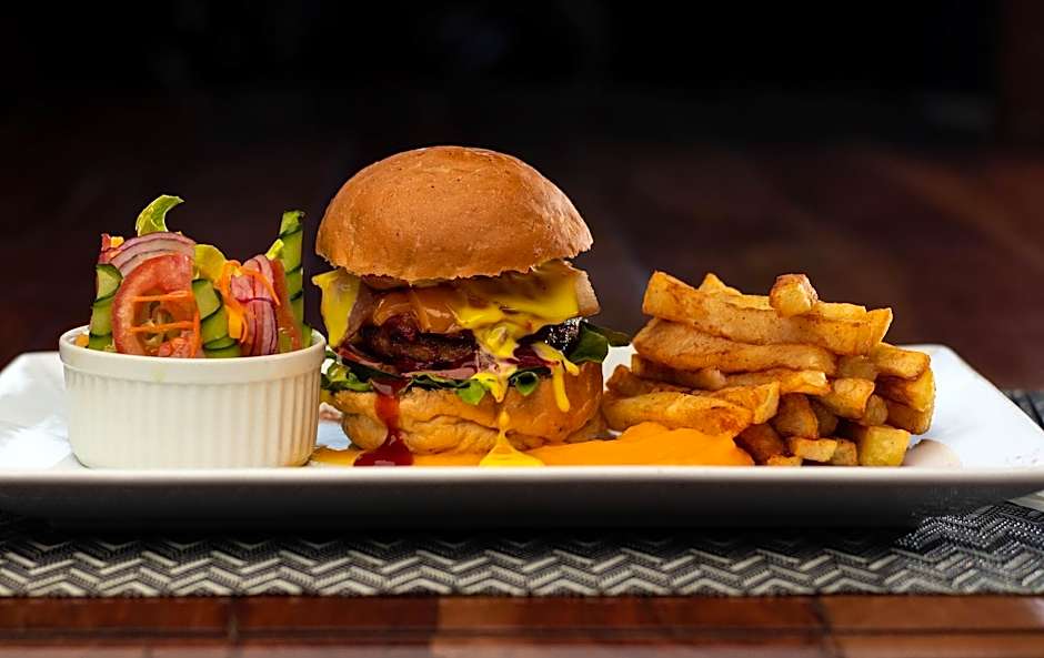 Dzimbahwe Guest Lodge