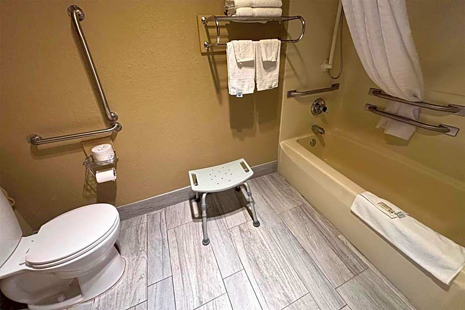 Super 8 by Wyndham McLean/Bloomington SW