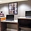 La Quinta Inn & Suites by Wyndham Virginia Beach