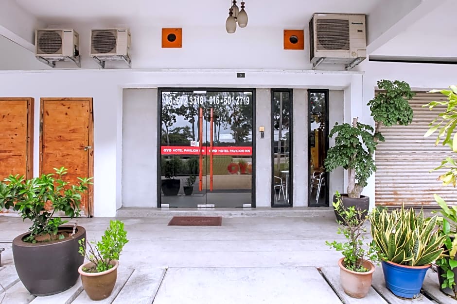 OYO 89454 Hotel Pavilion Inn