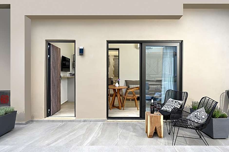 Casa D'Irene Deluxe Hotel