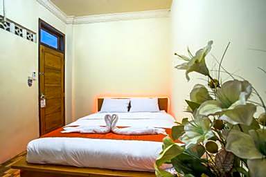 RedDoorz near Universitas Samratulangi Manado