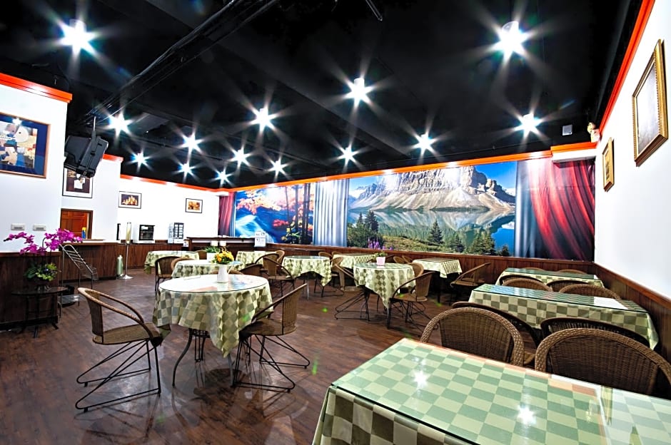 Beverly commercial motel