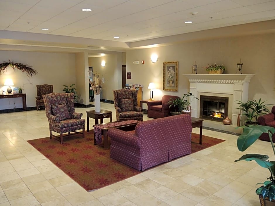 Evergreen Inn and Suites